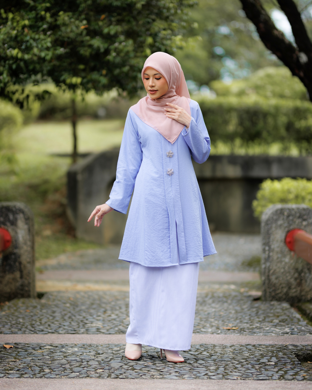 DINDA KEBARUNG - BIRU LAVENDER