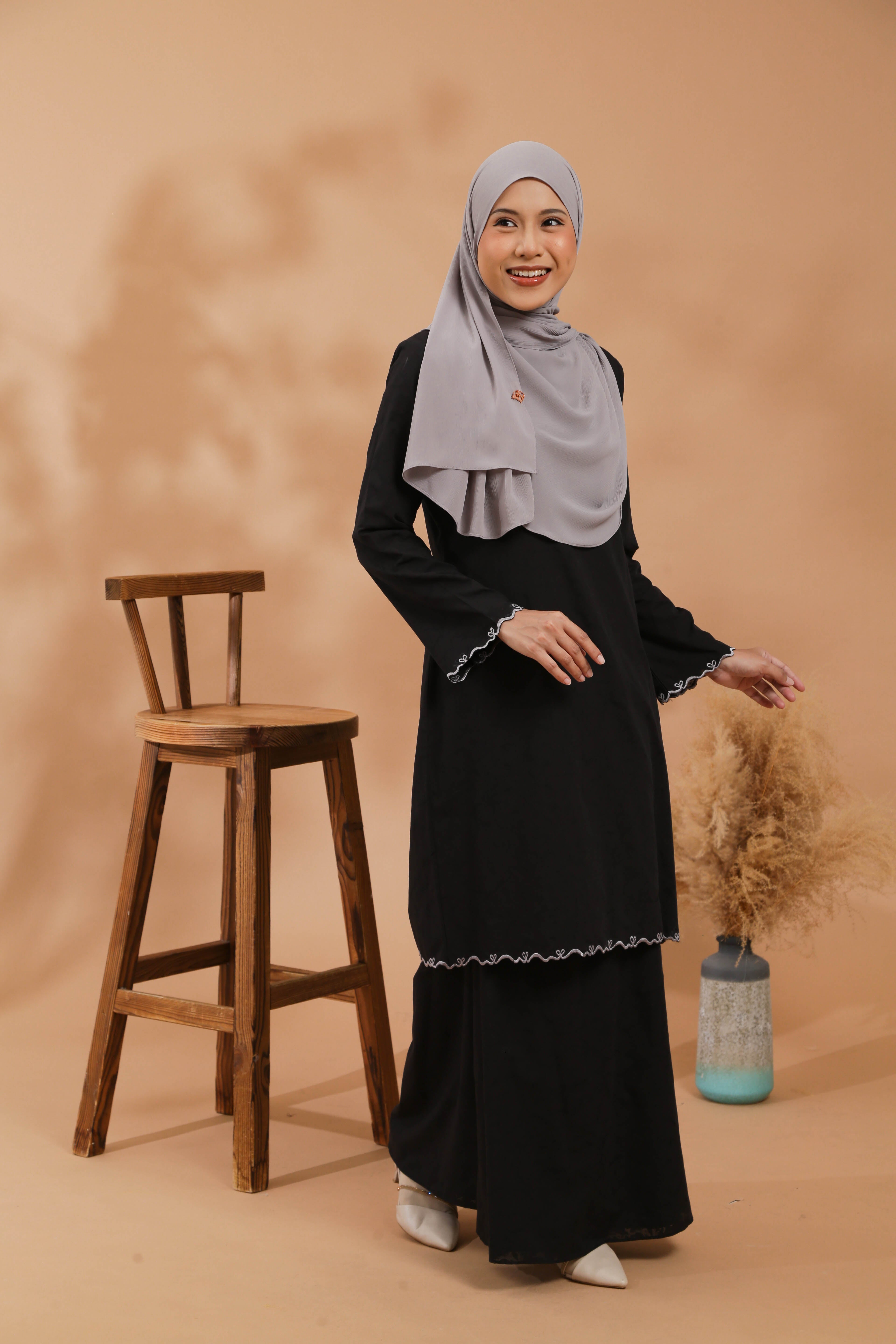 KEJORA KURUNG MODEN - BLACK