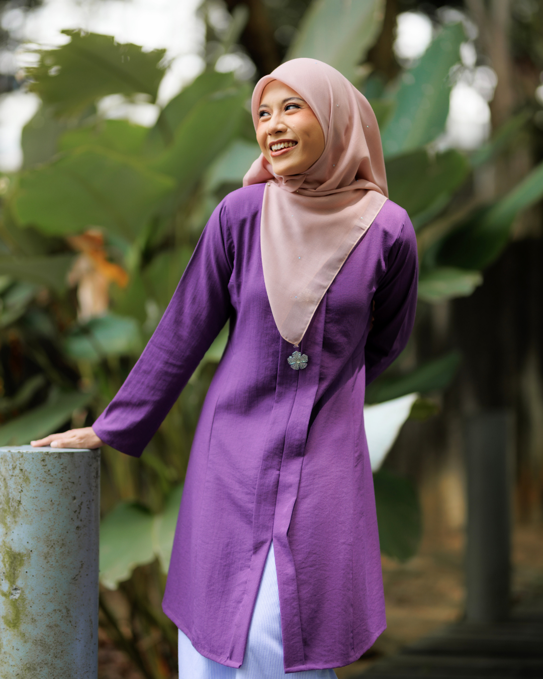 DINDA KEBARUNG - UNGU MANGGIS