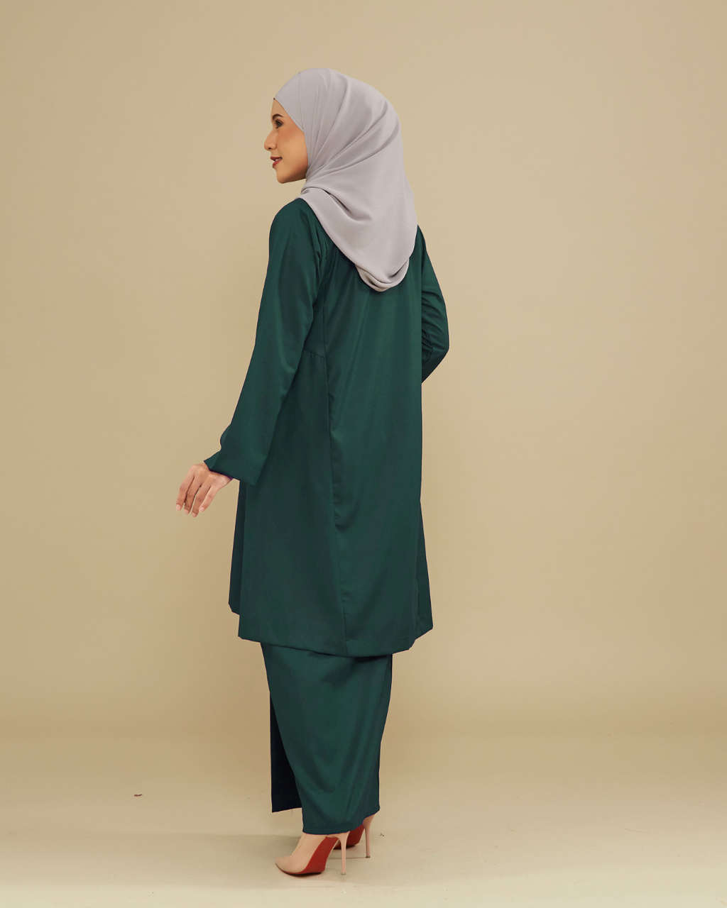 KEMBOJA KURUNG PAHANG - EMERALD