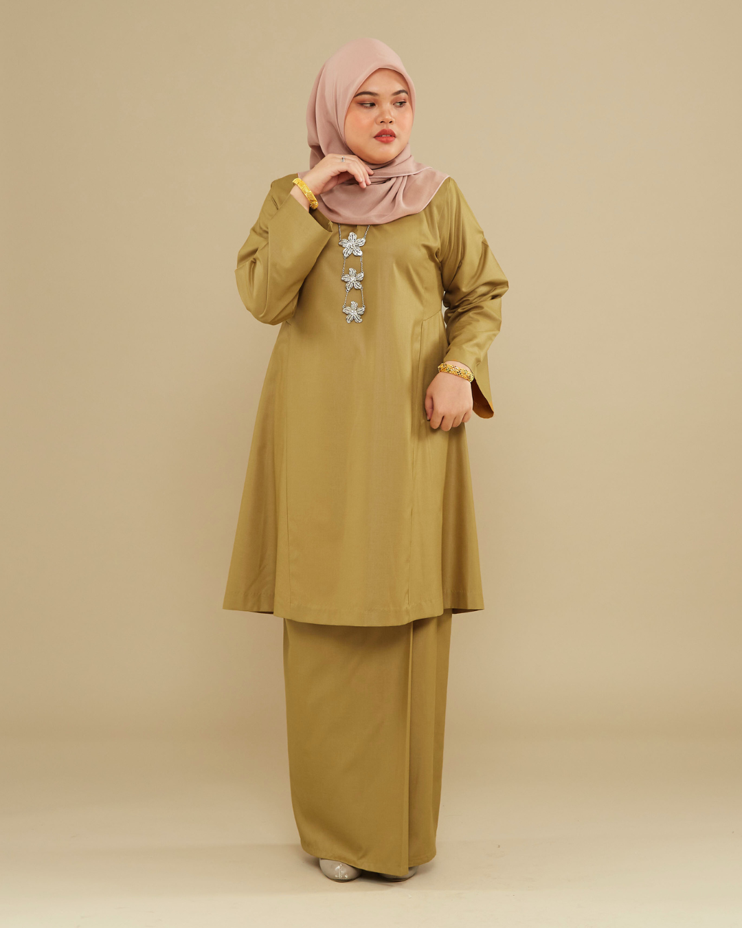 KEMBOJA KURUNG PAHANG - DUSTY GOLD