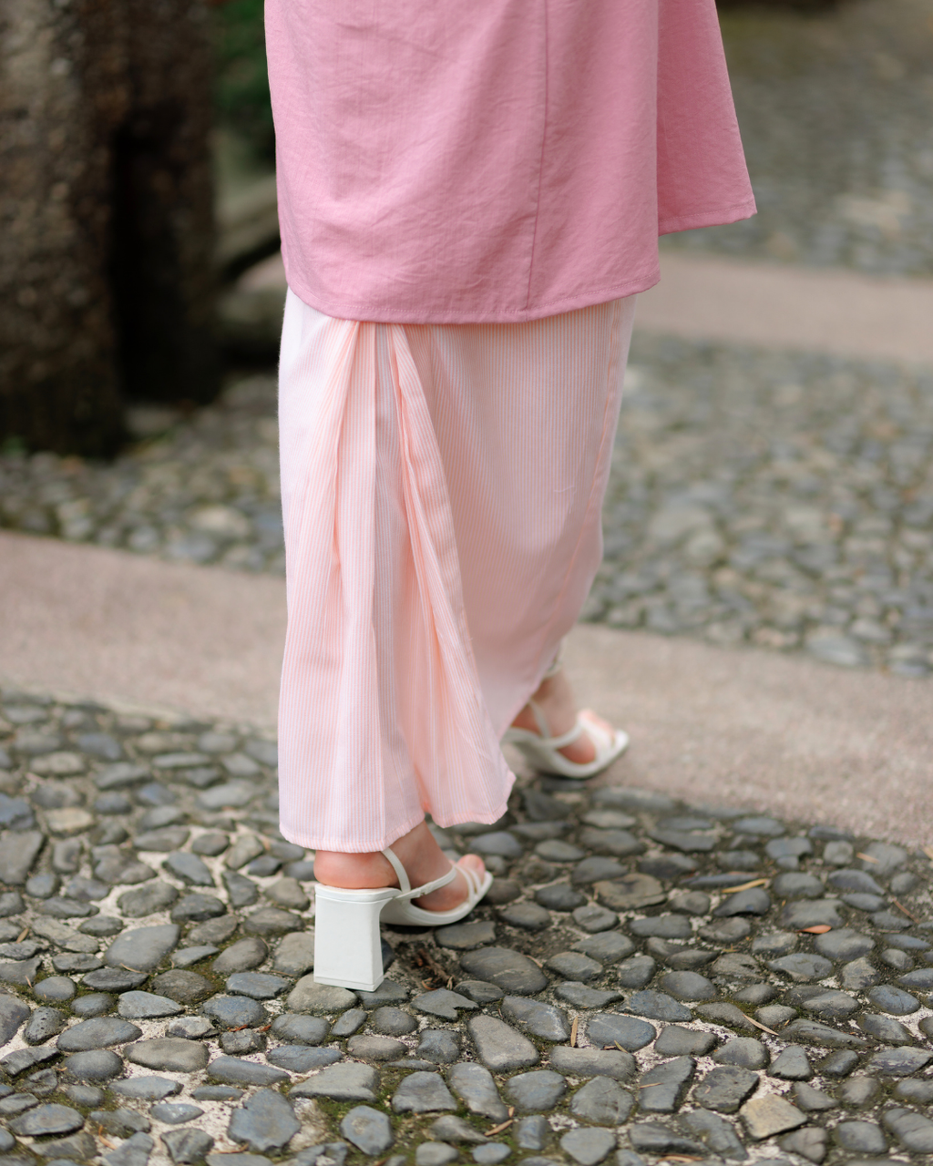 DINDA KEBARUNG - MERAH JAMBU