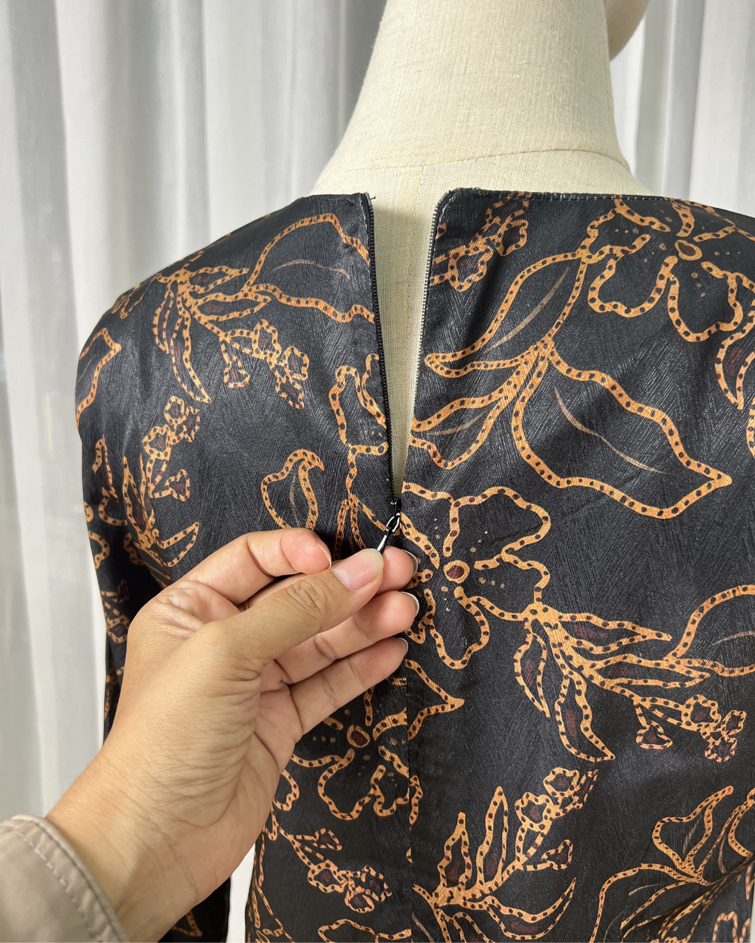 Lira Kurung Moden - Raven