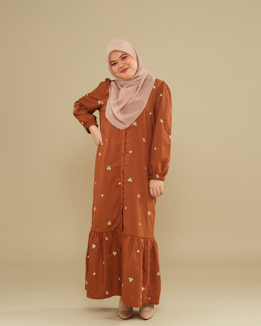 Naeema Embroidery Dress - Caramel