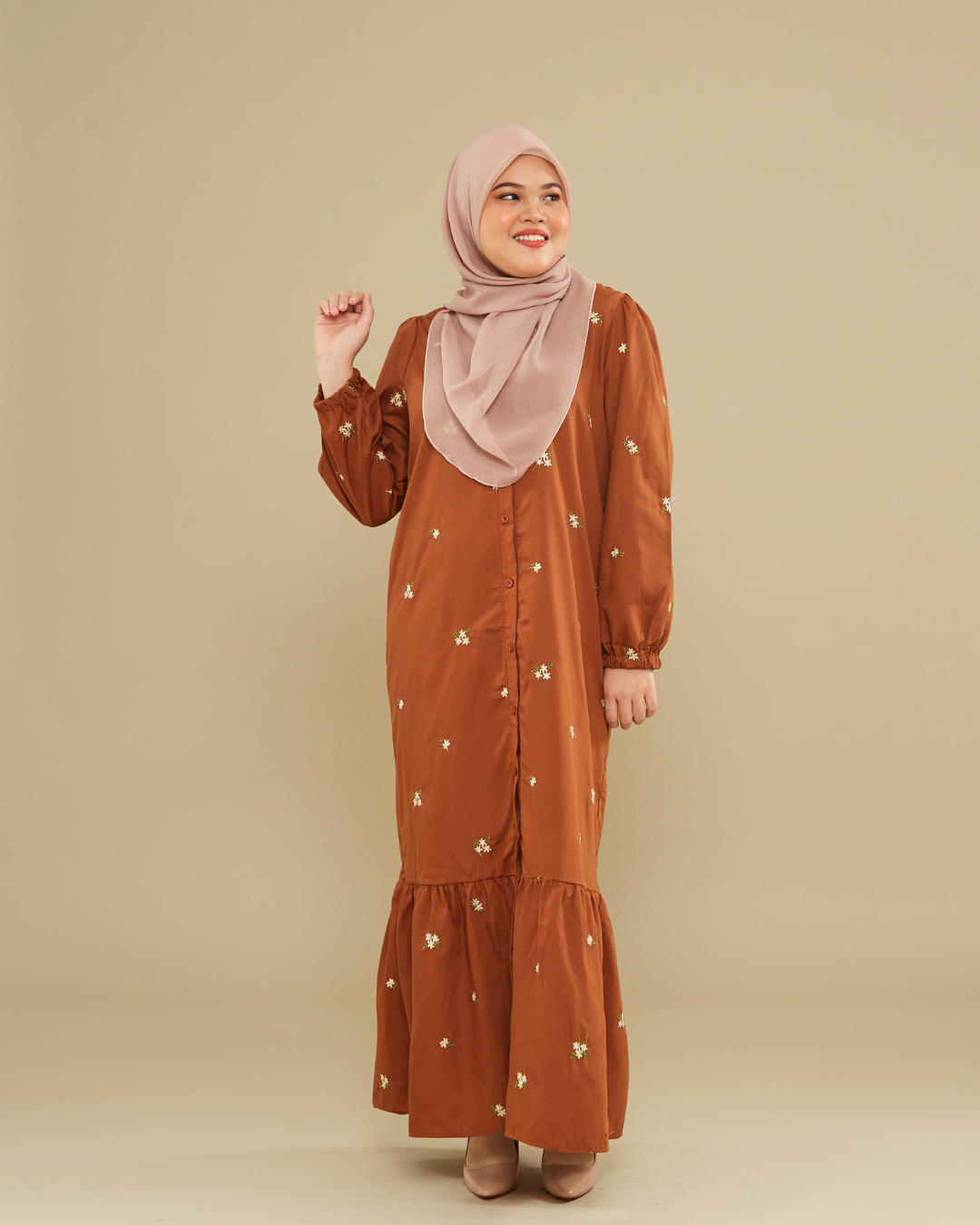 Naeema Embroidery Dress - Caramel