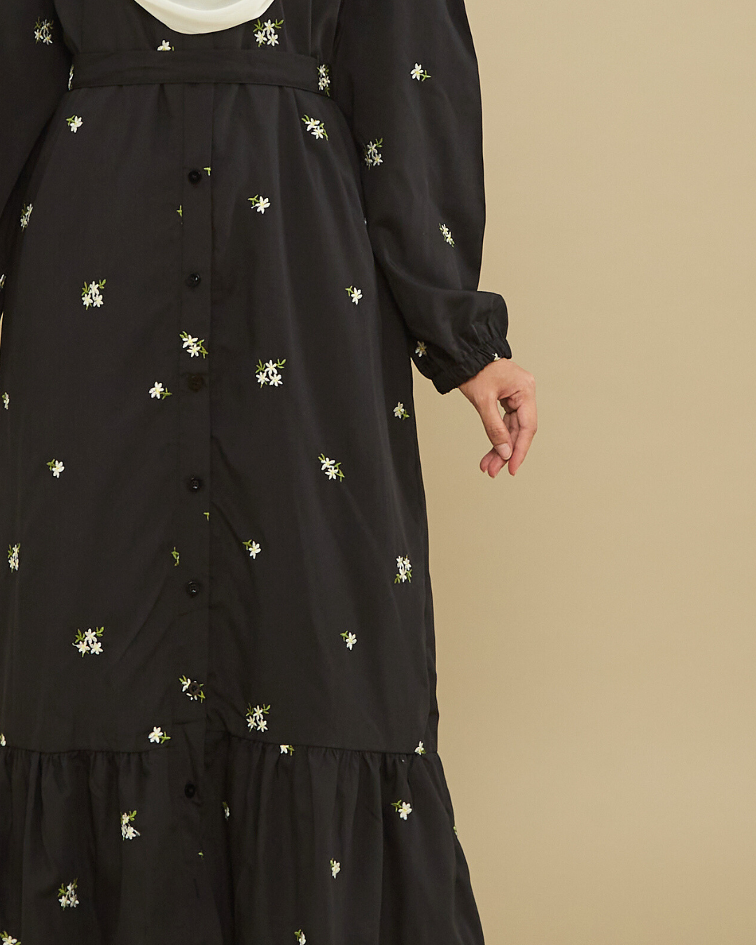 Naeema Embroidery Dress - Black