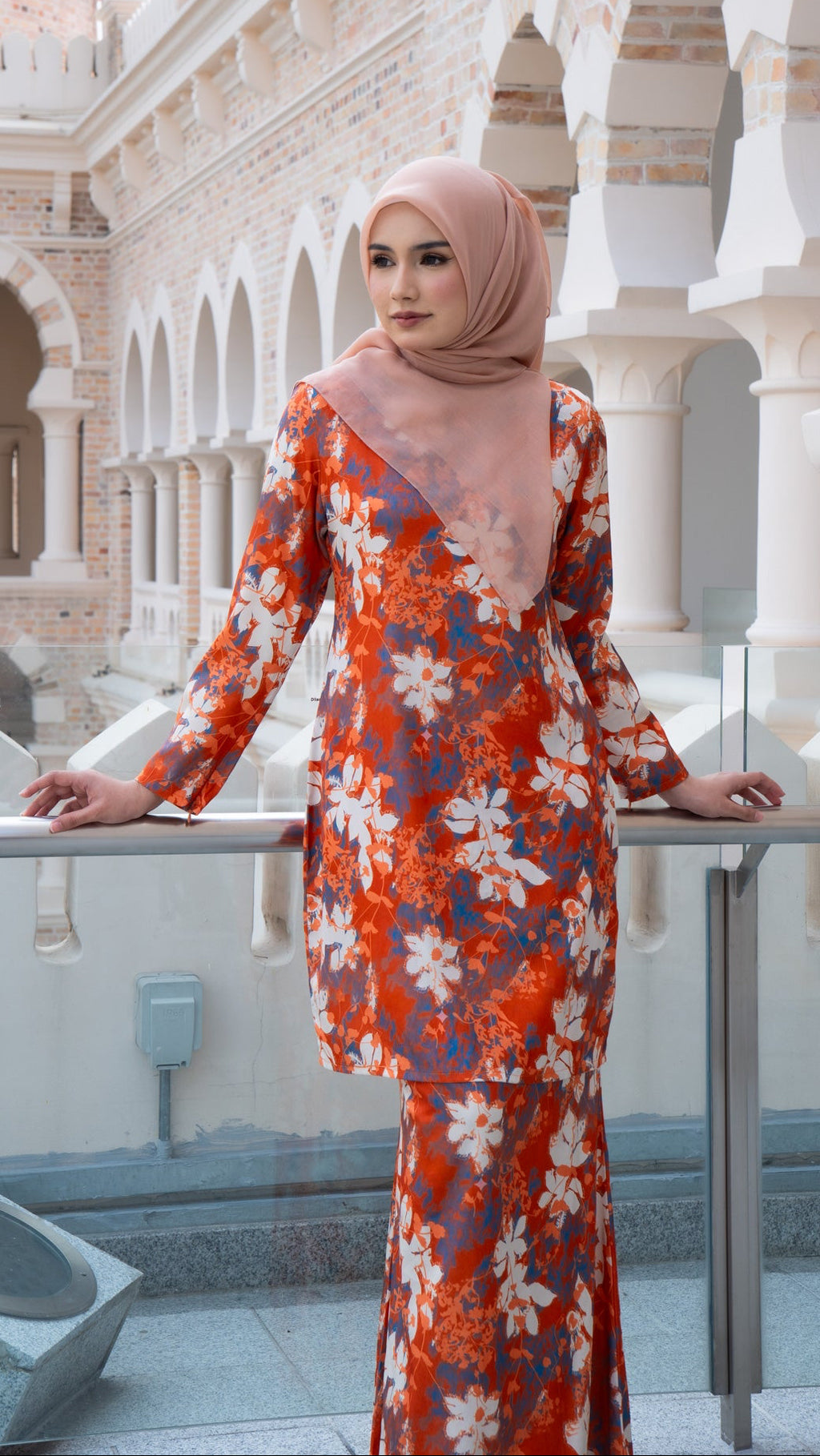 Lira Kurung Moden - Brika