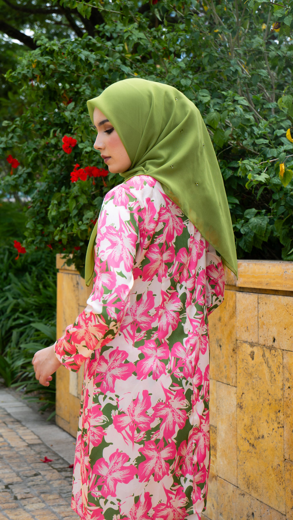 Lira Kurung Moden - Teratai