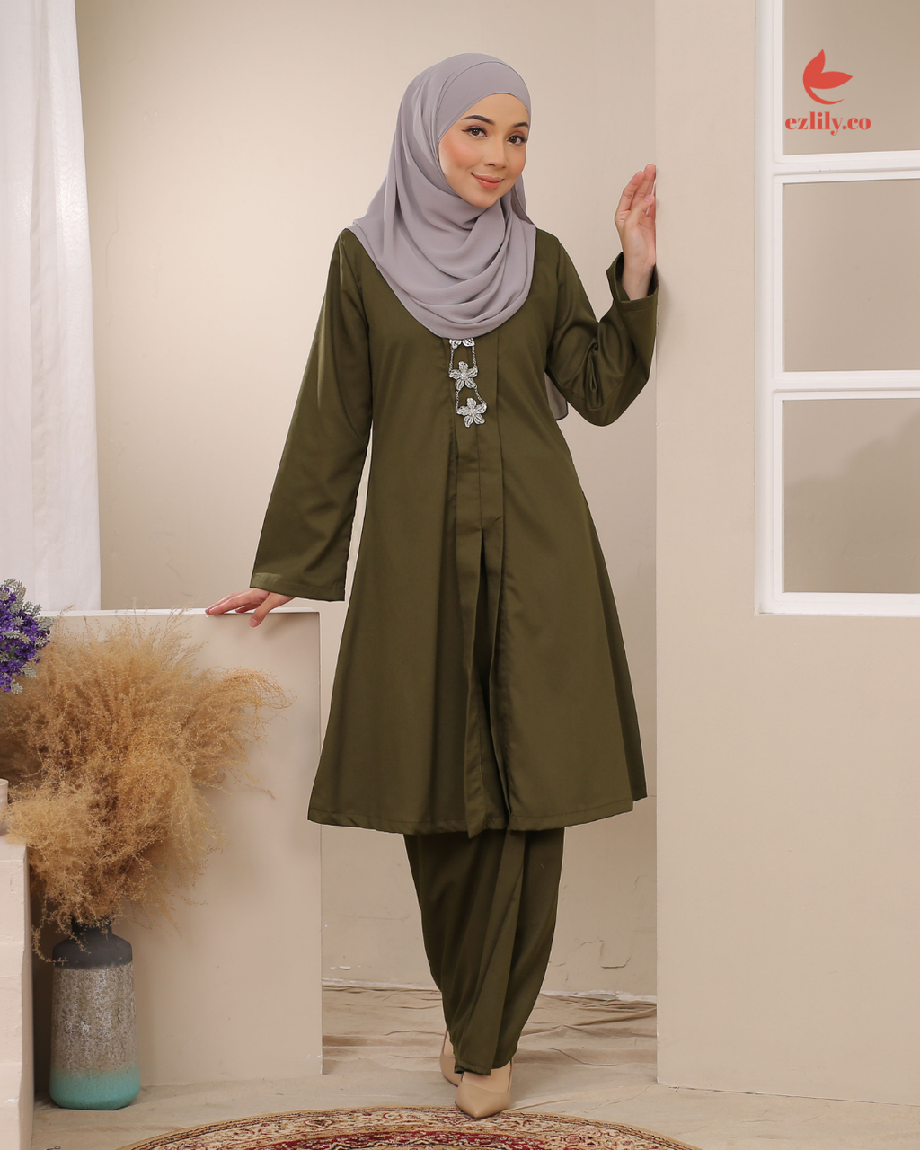 CEMPAKA KEBAYA - DARK OLIVE