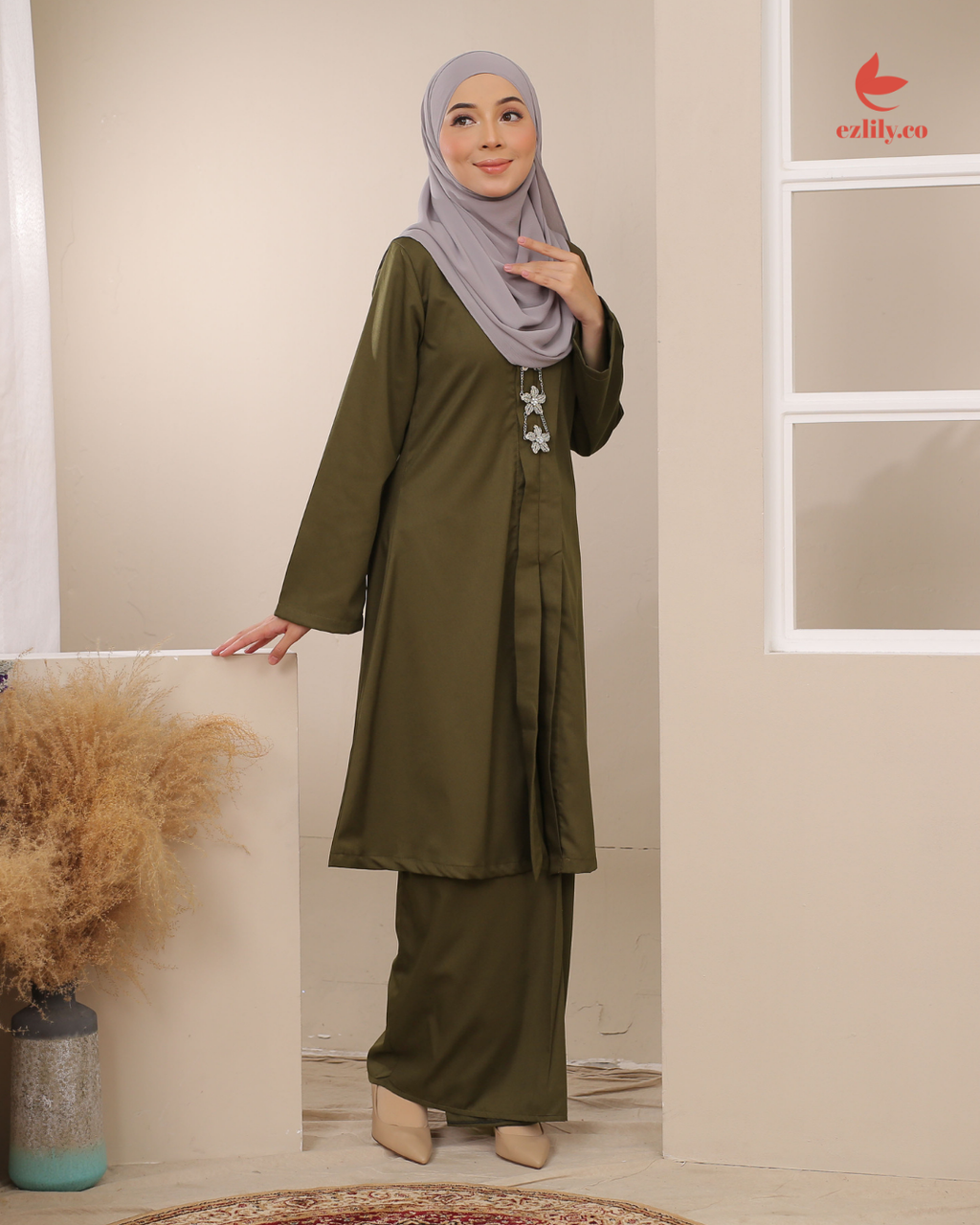 CEMPAKA KEBAYA - DARK OLIVE