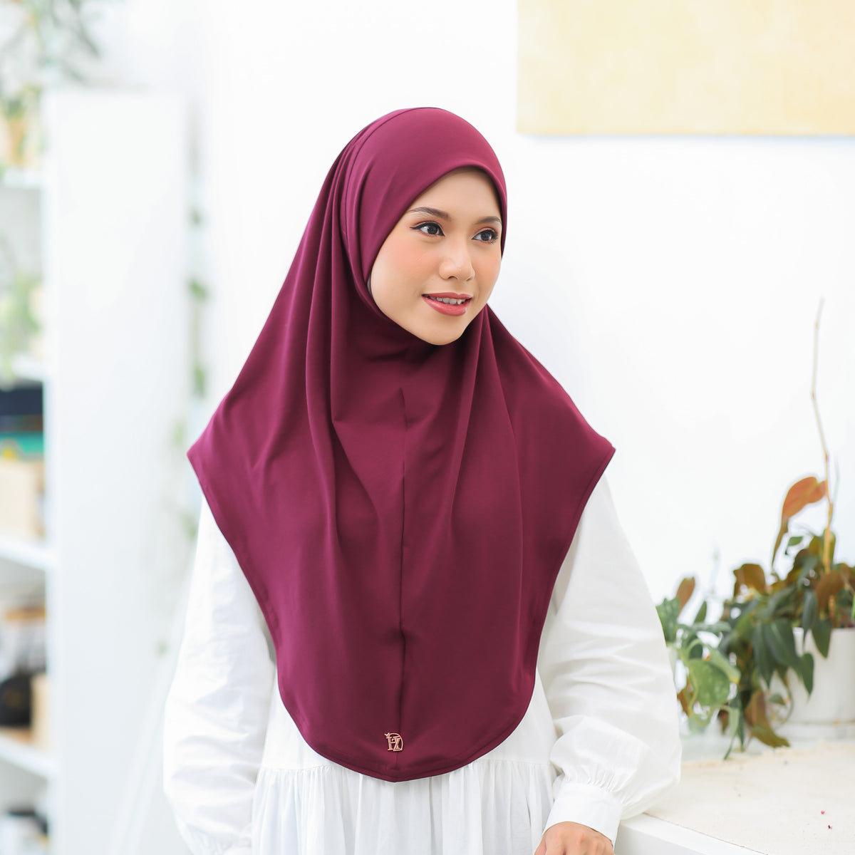 Saraa In Dark Rasberry – Haziscarf