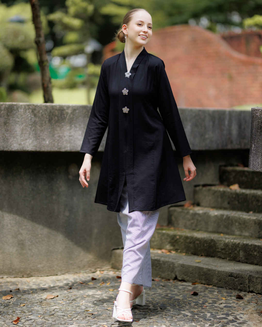 DINDA KEBARUNG - HITAM MANIS