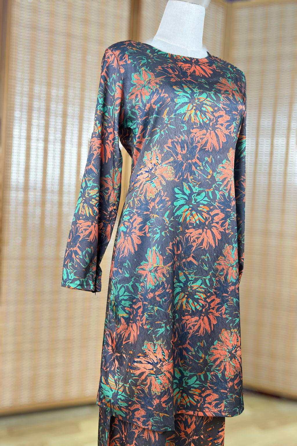 Lira Kurung Moden - Echo