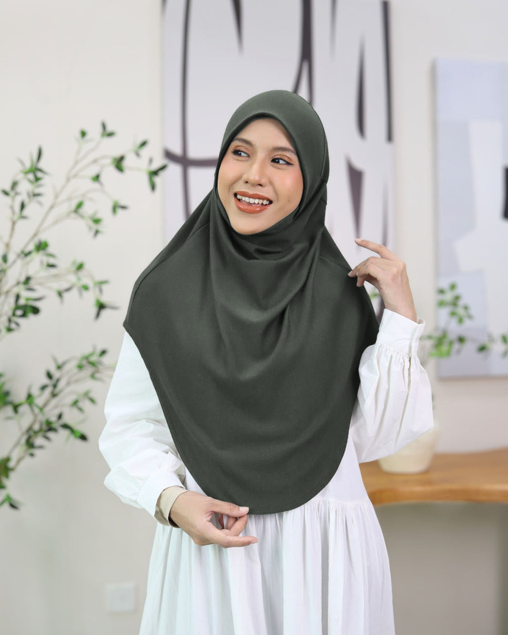 Guzel Moss Green