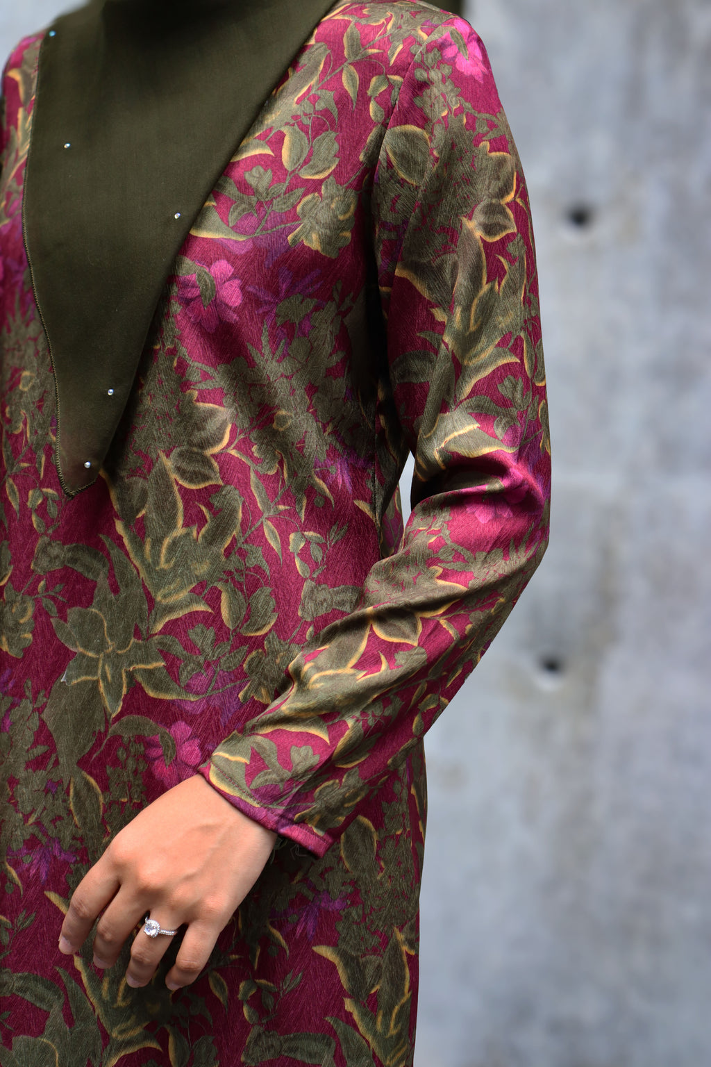 Lira Kurung Moden - Delima