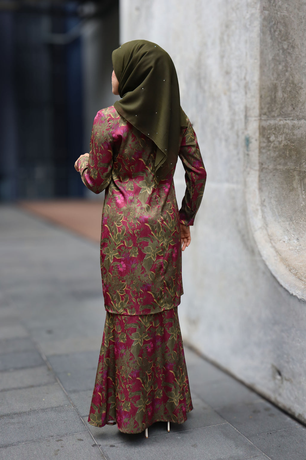 Lira Kurung Moden - Delima