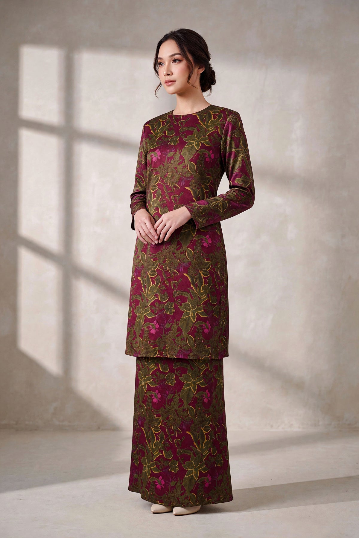 Lira Kurung Moden - Delima