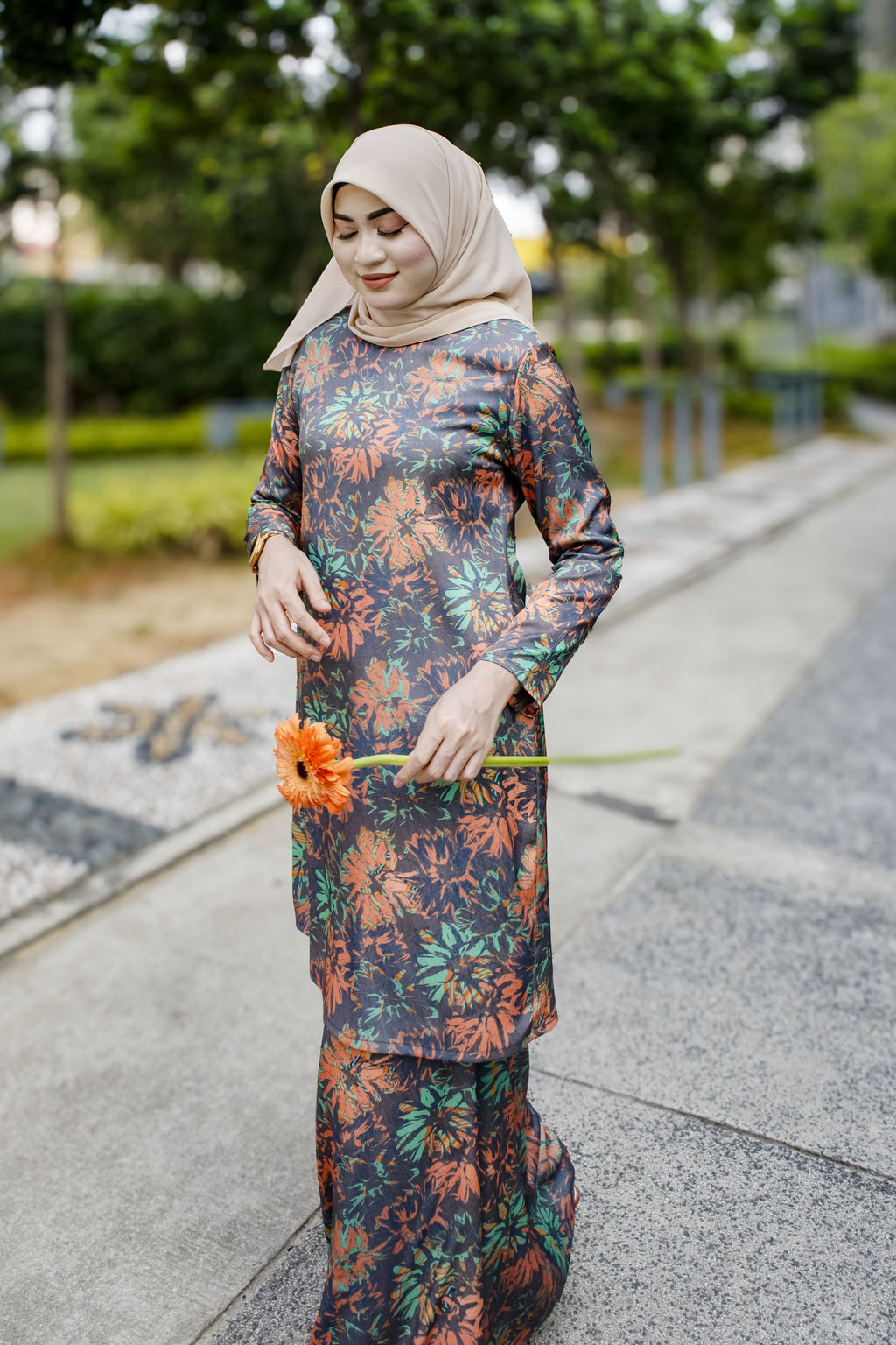 Lira Kurung Moden - Echo