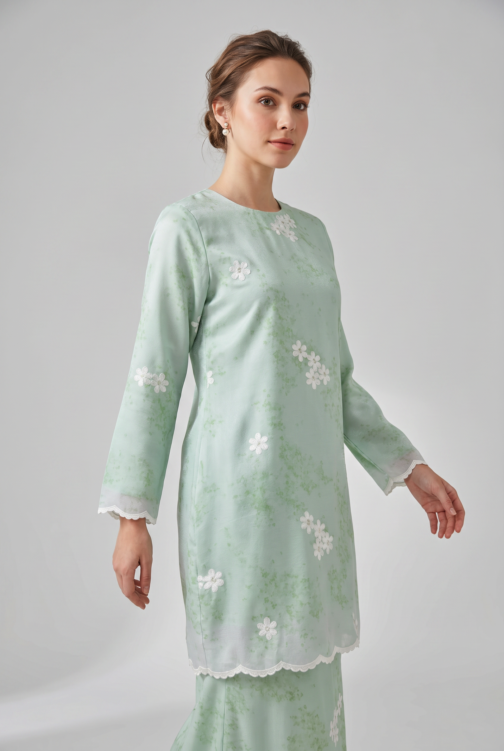 LILY KURUNG - Mint Green