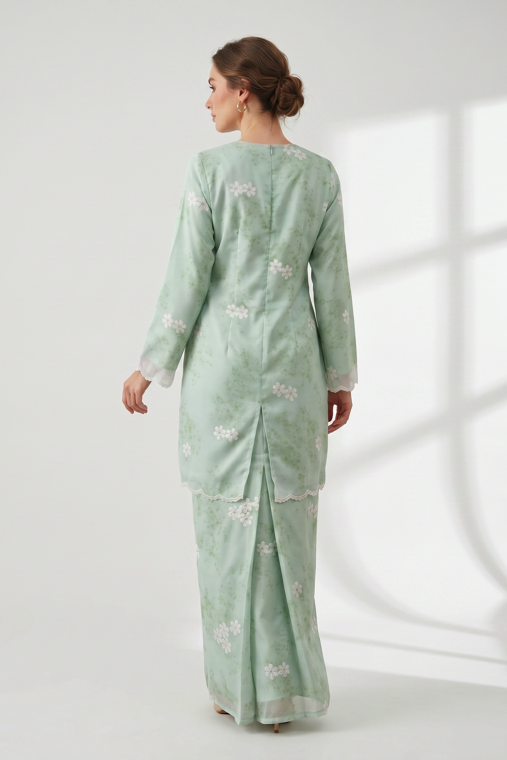 LILY KURUNG - Mint Green